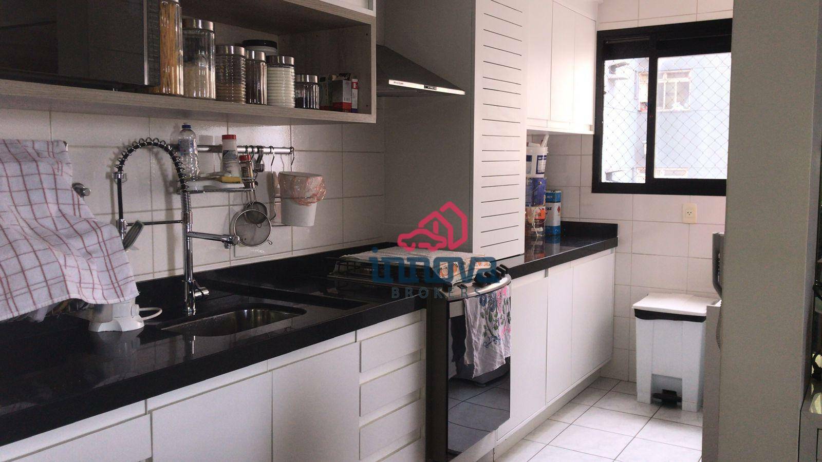 Apartamento à venda com 2 quartos, 64m² - Foto 6