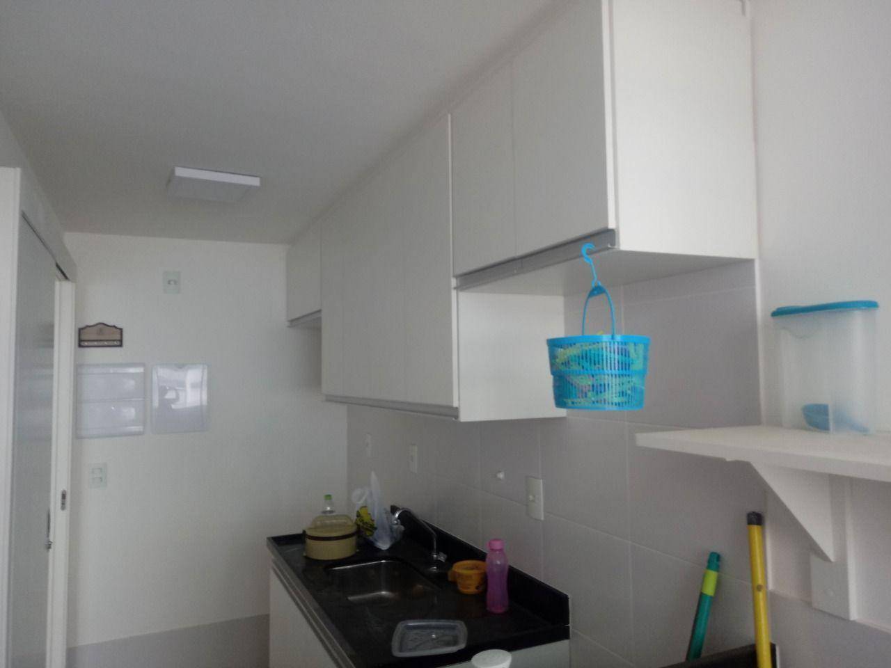 Apartamento à venda com 2 quartos, 60m² - Foto 4