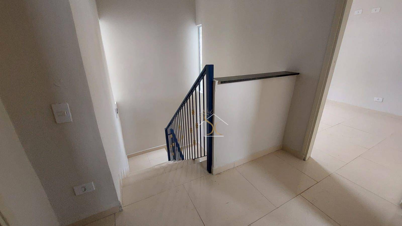 Casa à venda e aluguel com 3 quartos, 105m² - Foto 8