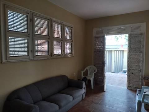 Casa para alugar com 4 quartos, 190m² - Foto 9