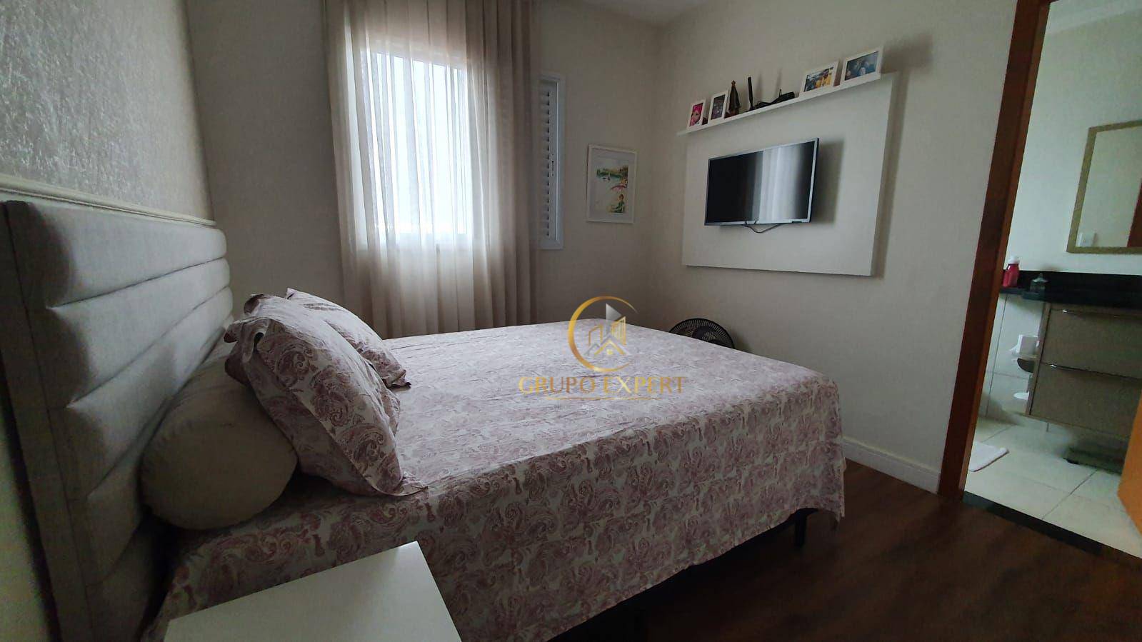 Apartamento à venda com 3 quartos, 97m² - Foto 7