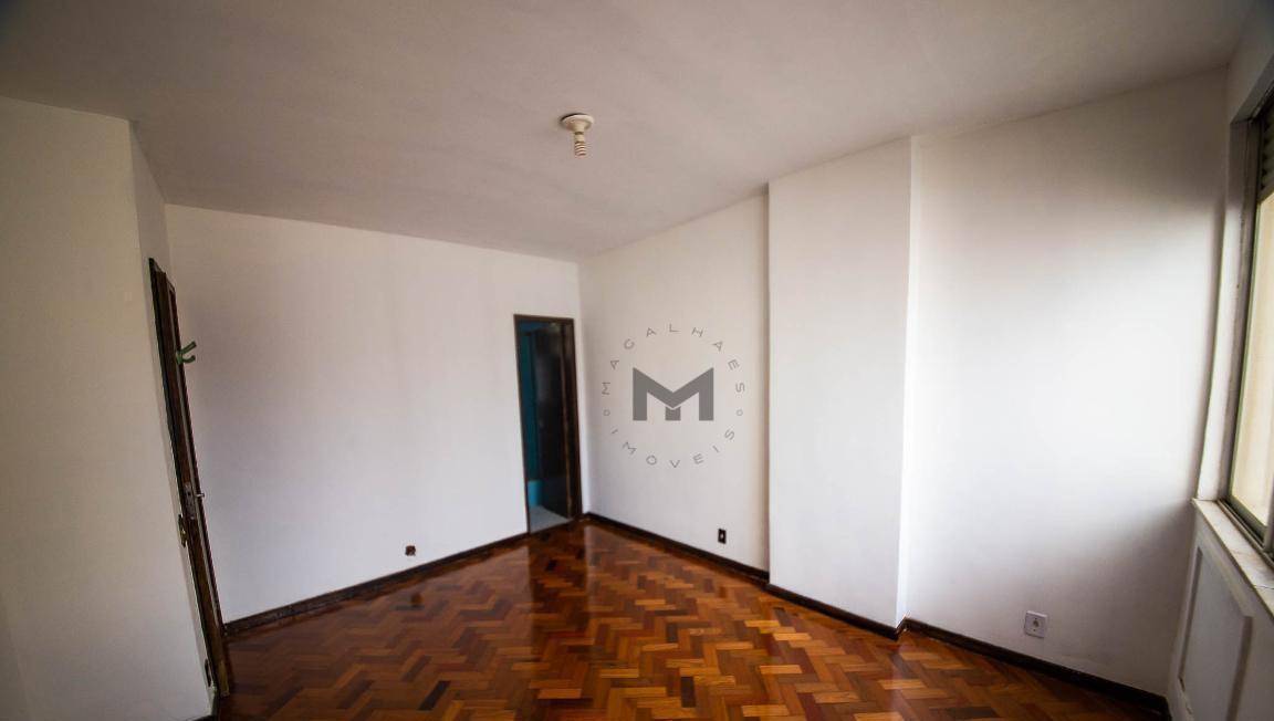 Apartamento à venda com 3 quartos, 149m² - Foto 7