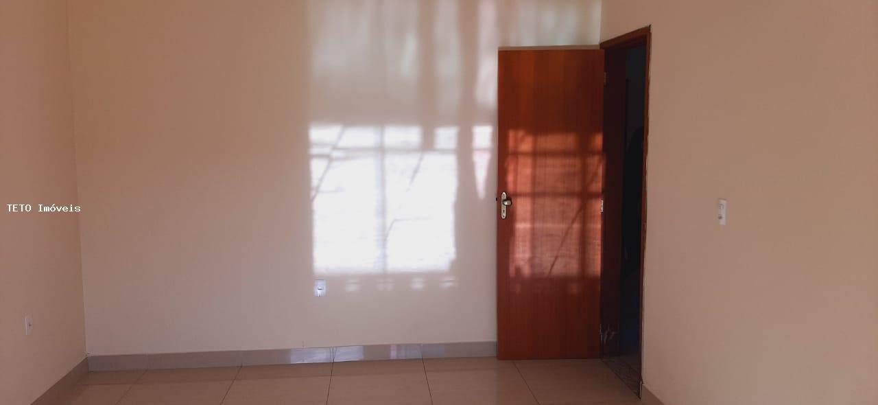 Casa à venda com 4 quartos, 302m² - Foto 18