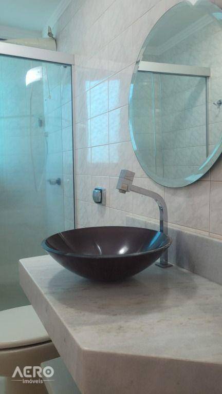 Apartamento à venda com 3 quartos, 105m² - Foto 16