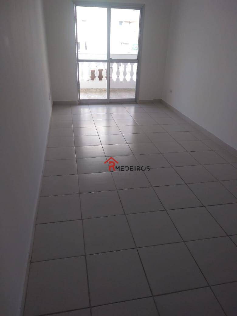 Apartamento à venda com 2 quartos, 82m² - Foto 3