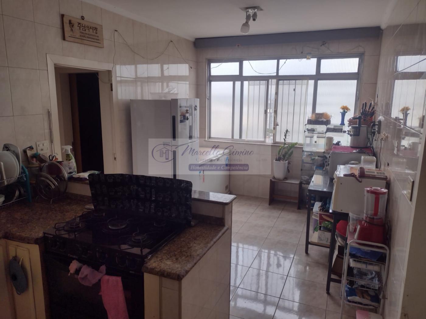 Apartamento à venda com 3 quartos, 186m² - Foto 12