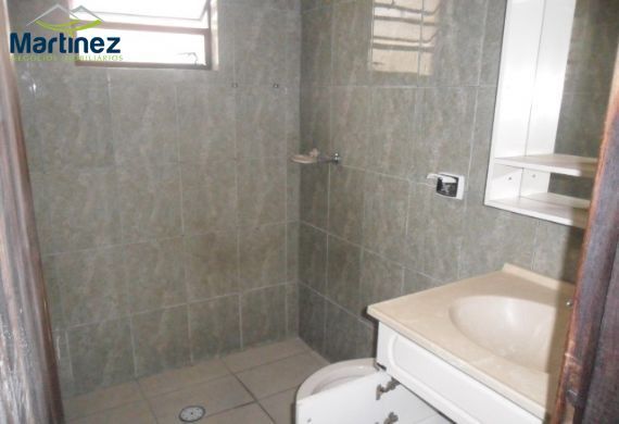 Casa à venda e aluguel com 3 quartos, 243m² - Foto 26