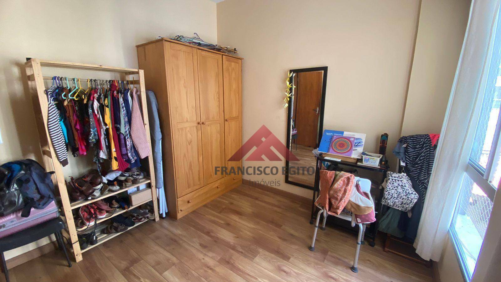 Apartamento à venda com 2 quartos, 75m² - Foto 11