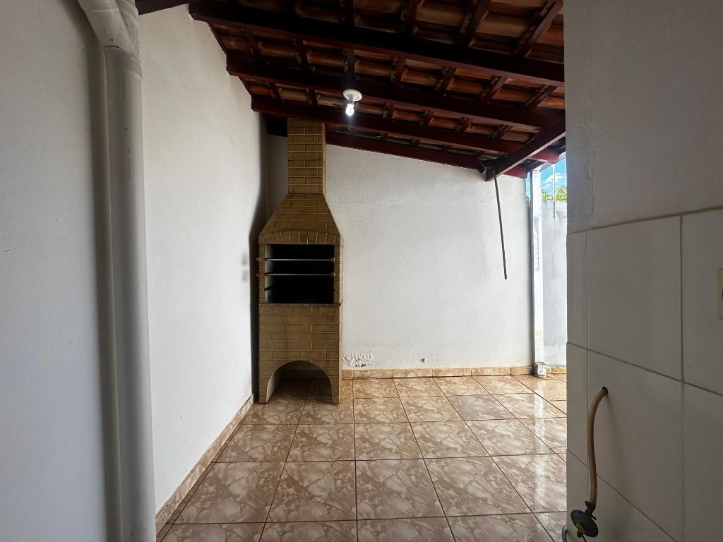 Casa à venda com 3 quartos, 110m² - Foto 5