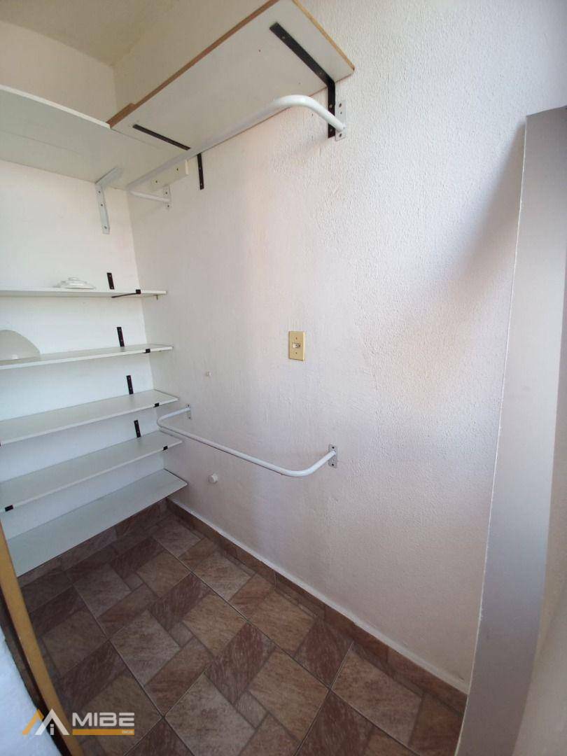 Casa para alugar com 2 quartos, 100m² - Foto 19