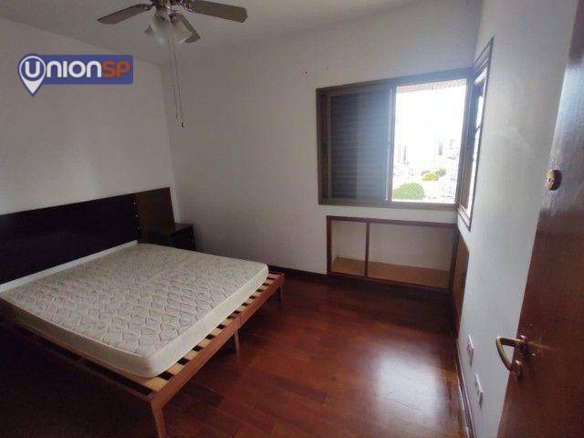 Apartamento à venda com 4 quartos, 140m² - Foto 7