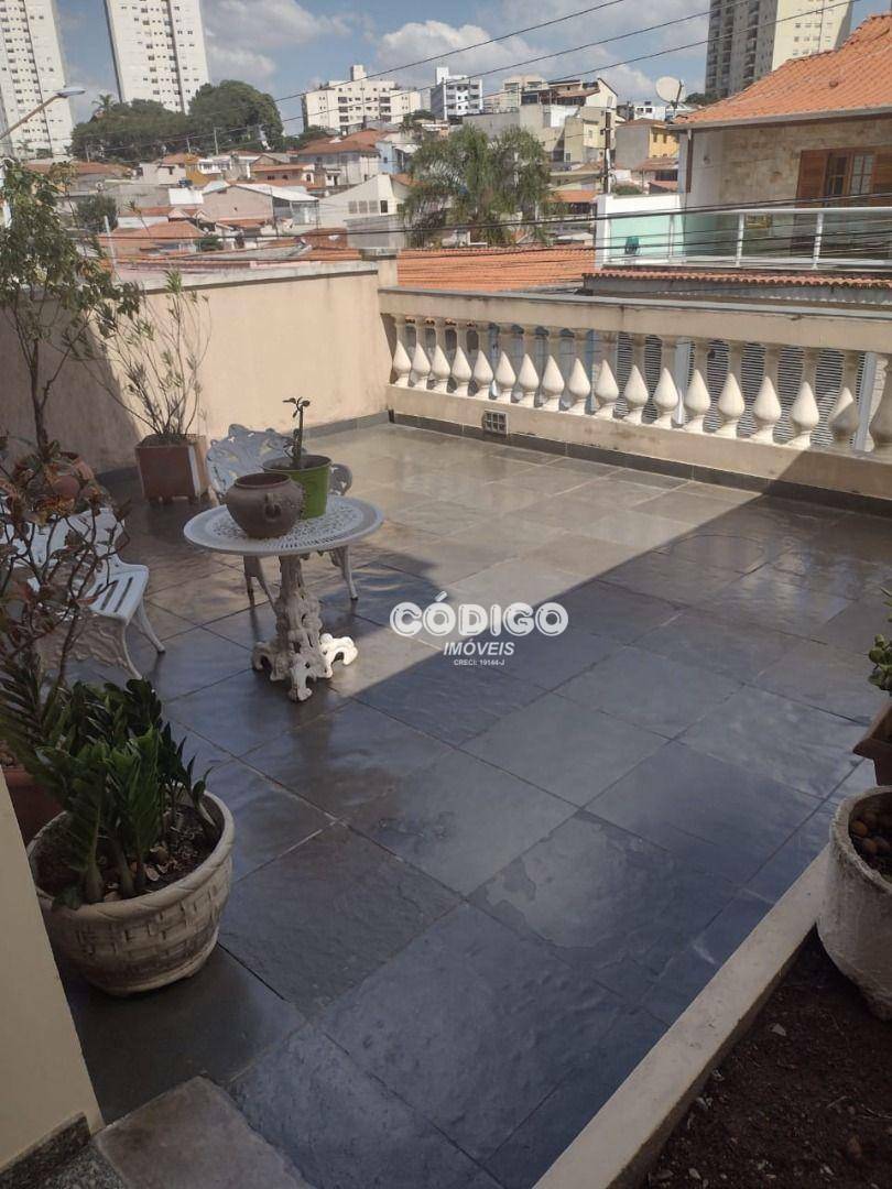 Sobrado à venda com 3 quartos, 268m² - Foto 2