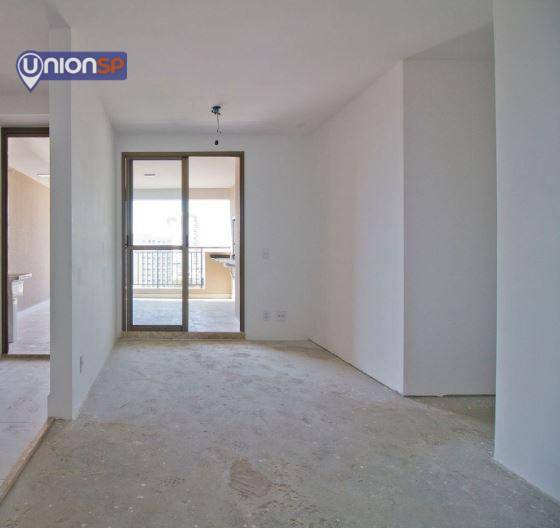 Apartamento à venda com 3 quartos, 83m² - Foto 2