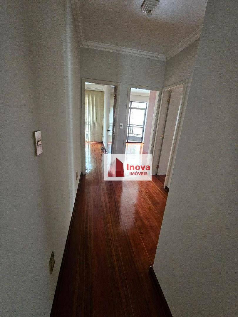 Apartamento à venda com 3 quartos, 180m² - Foto 9