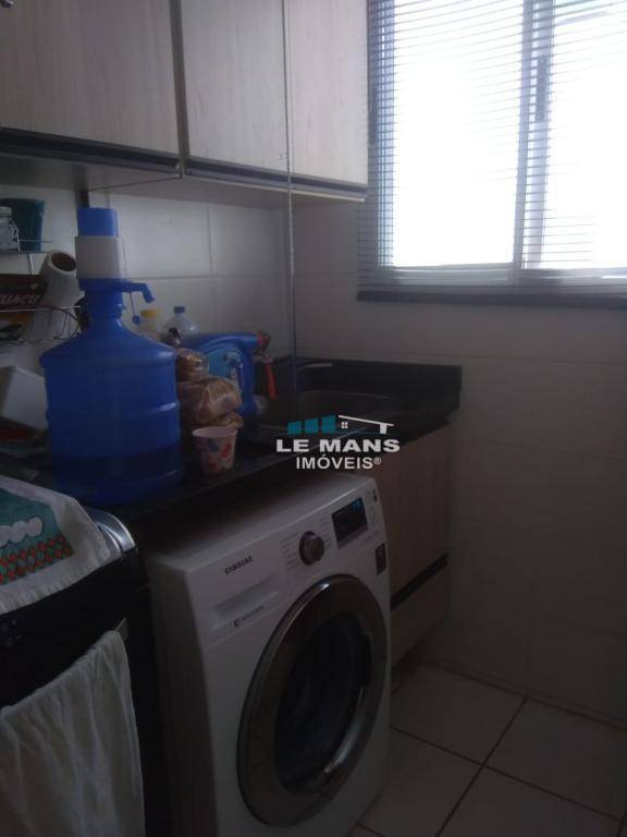 Apartamento à venda com 2 quartos, 44m² - Foto 9