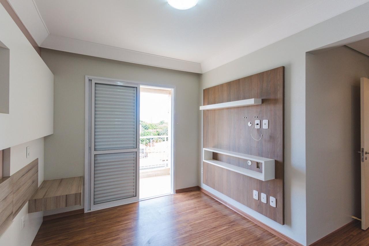 Apartamento para alugar com 3 quartos, 107m² - Foto 5