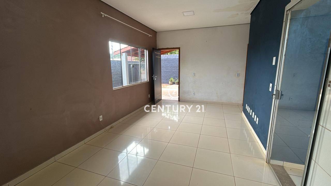 Casa à venda com 3 quartos, 250M2 - Foto 3