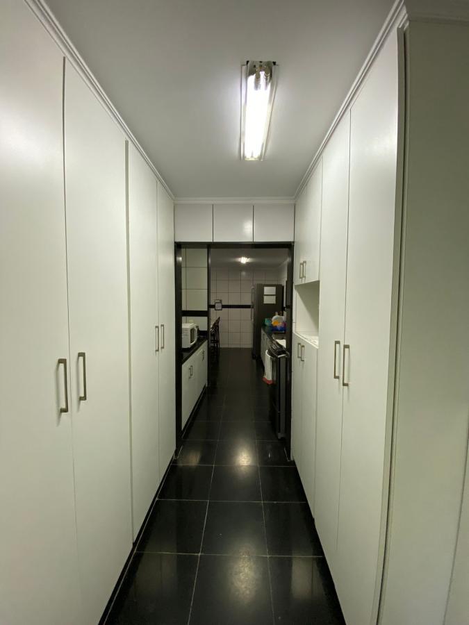 Casa para alugar com 8 quartos, 1000m² - Foto 24