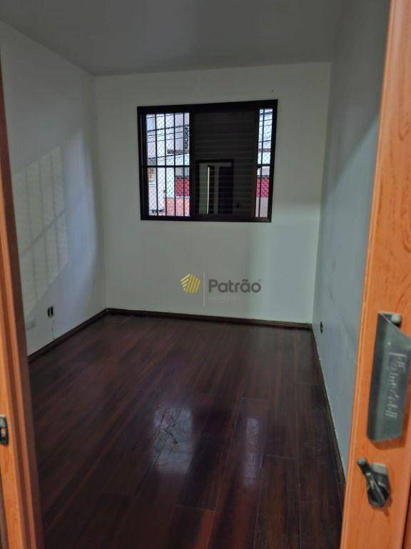 Apartamento à venda com 2 quartos, 70m² - Foto 11