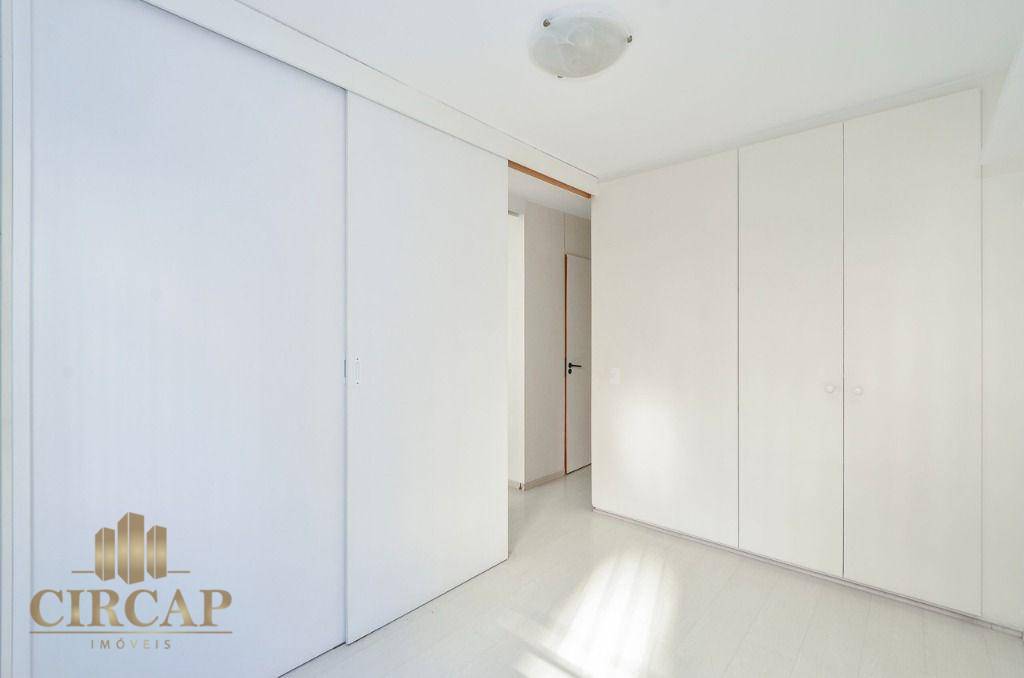 Apartamento à venda com 3 quartos, 114m² - Foto 13