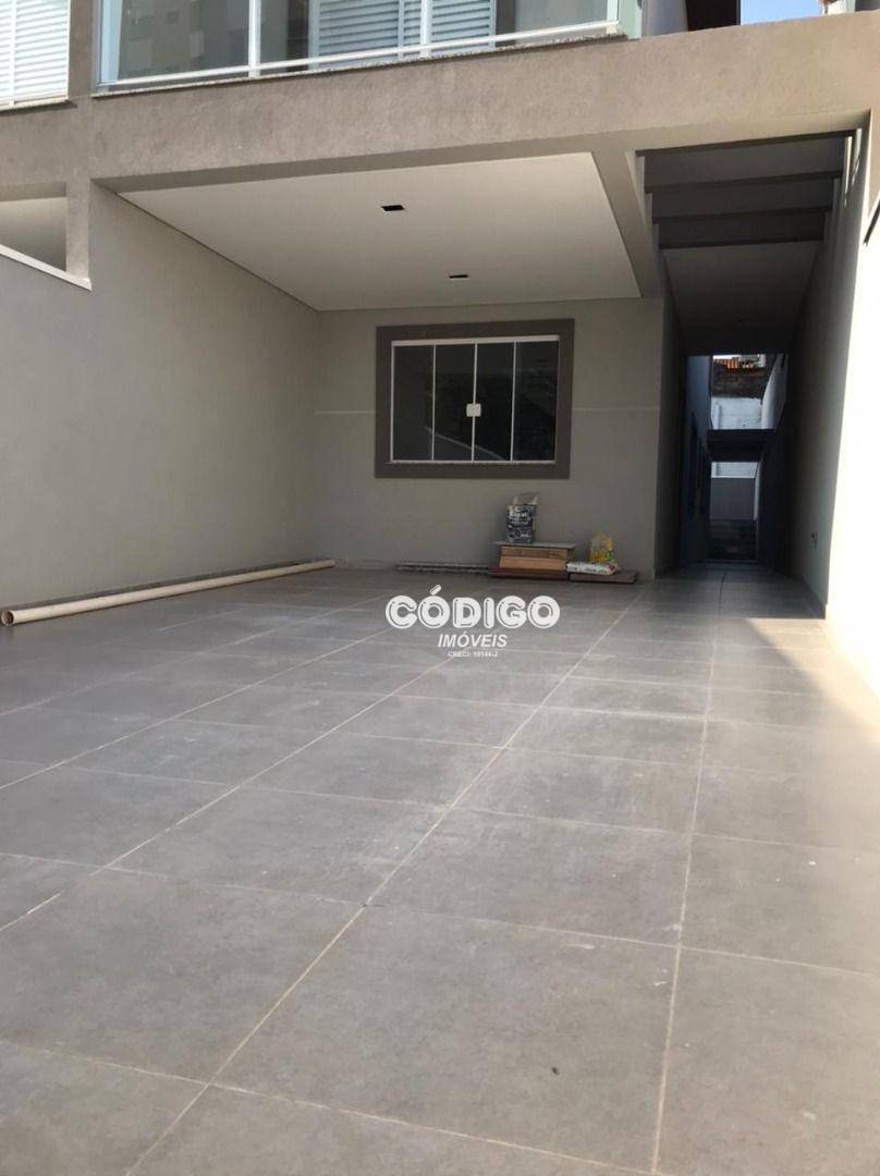 Sobrado à venda com 3 quartos, 157m² - Foto 3