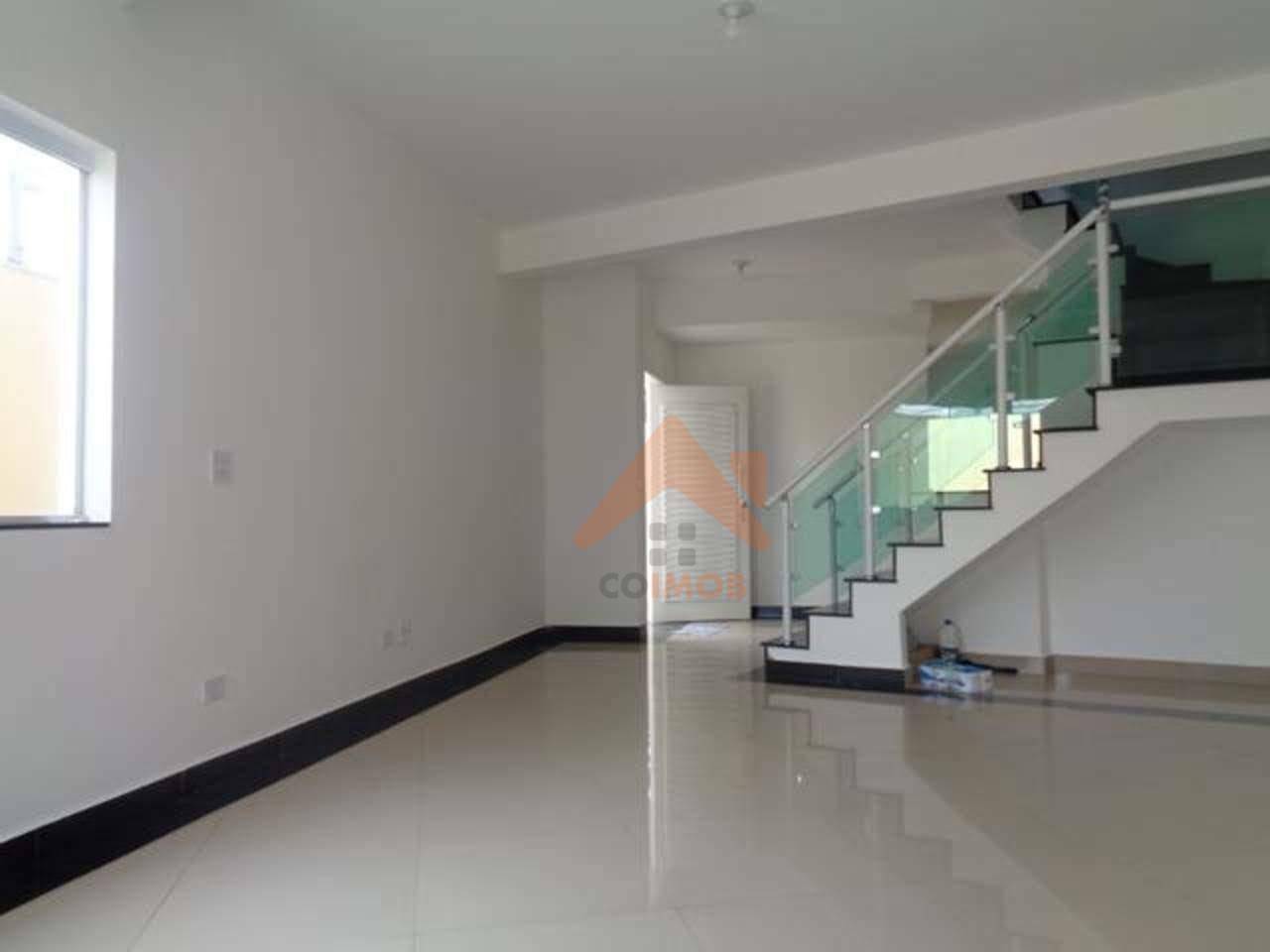 Sobrado à venda com 3 quartos, 180m² - Foto 2