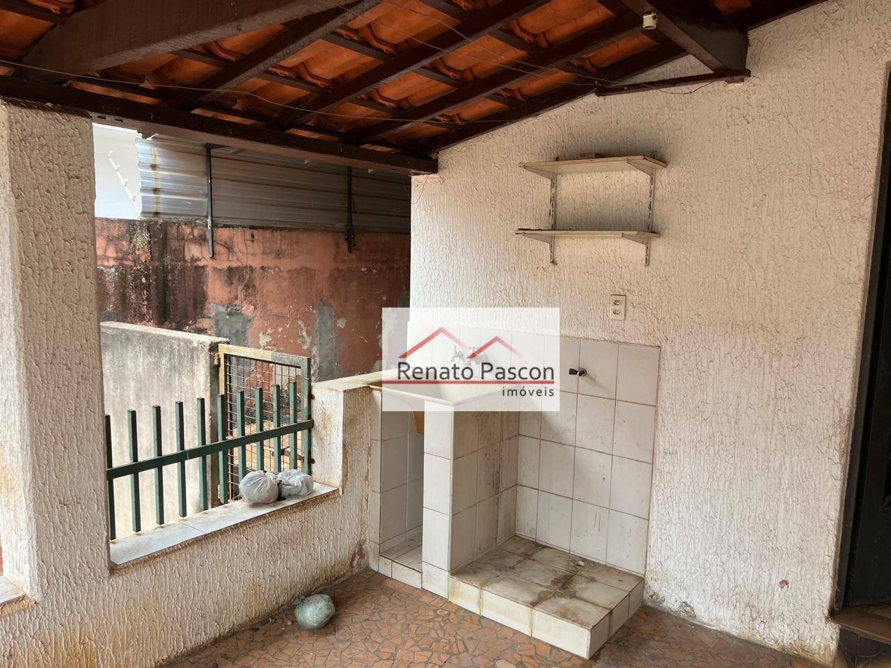 Casa à venda com 2 quartos, 300M2 - Foto 3