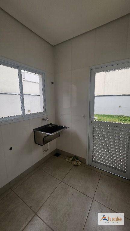 Casa de Condomínio para alugar com 3 quartos, 183m² - Foto 5