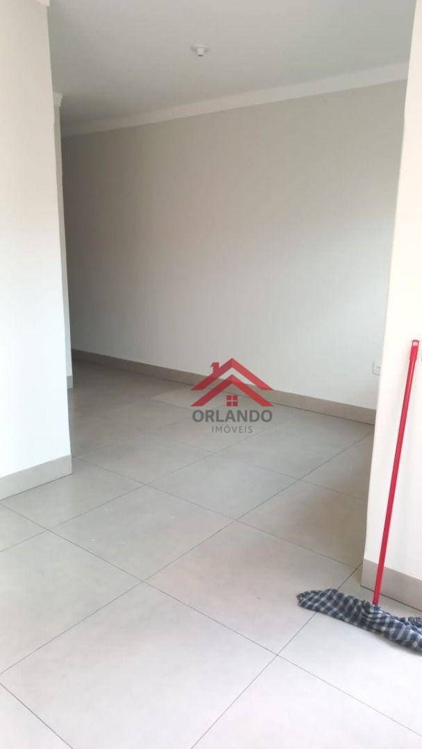 Casa à venda com 3 quartos, 80m² - Foto 4