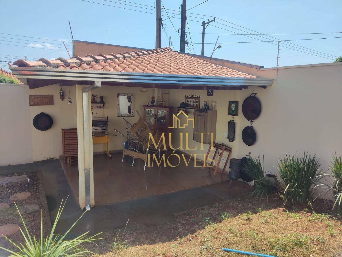 Casa à venda com 3 quartos, 200m² - Foto 2