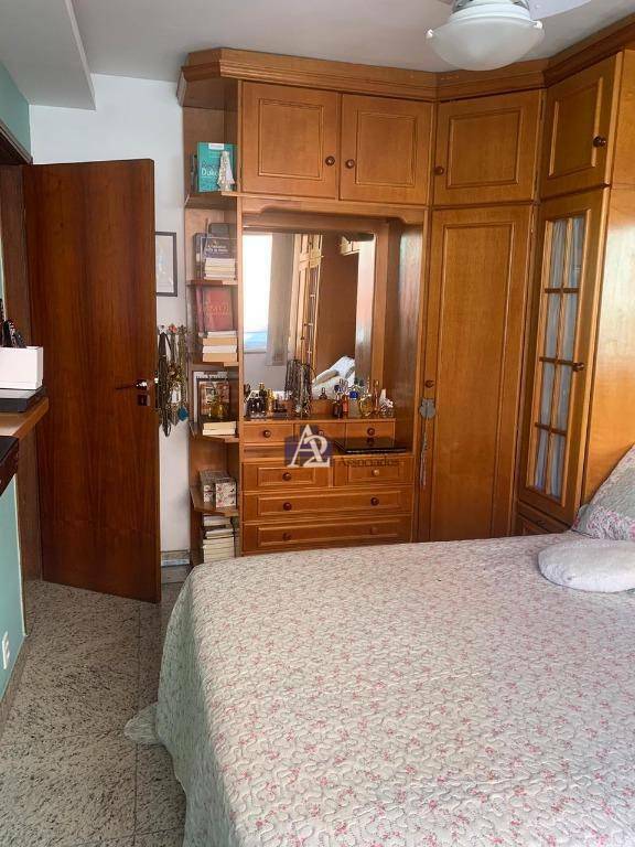 Apartamento à venda com 2 quartos, 72m² - Foto 5