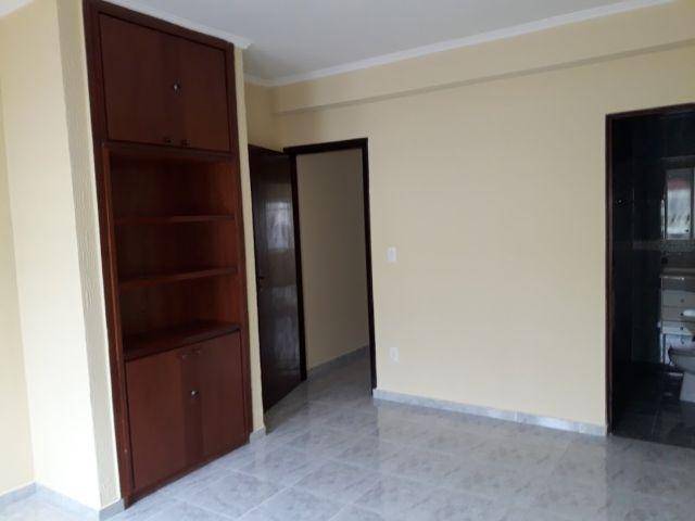 Sobrado à venda com 2 quartos, 160m² - Foto 3