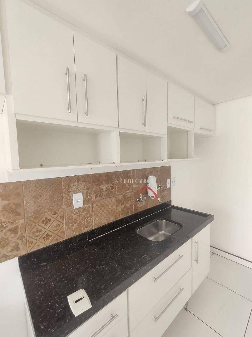 Apartamento à venda com 2 quartos, 58m² - Foto 6