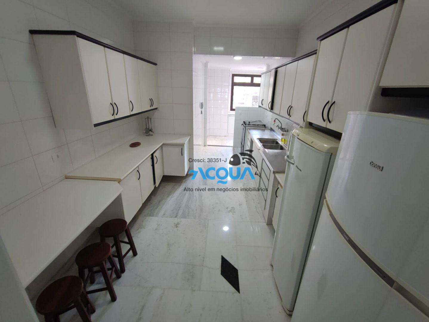 Apartamento à venda com 3 quartos, 190m² - Foto 8