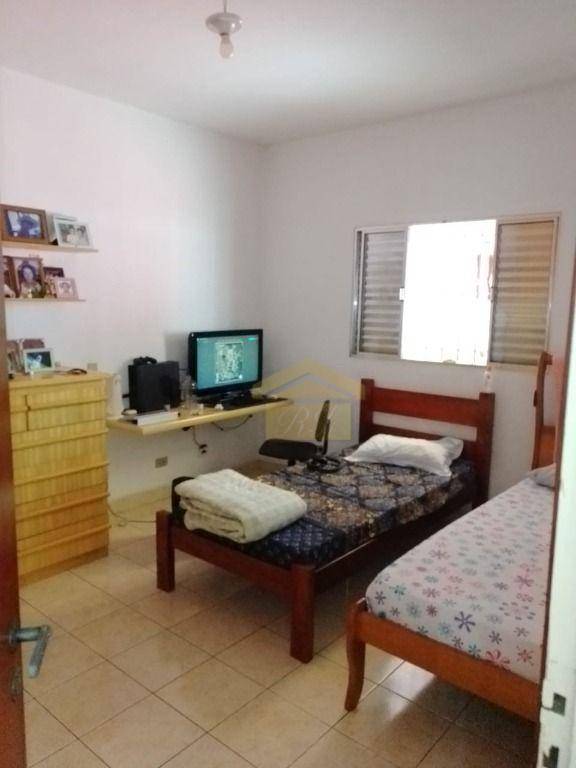 Casa à venda com 4 quartos, 150m² - Foto 3