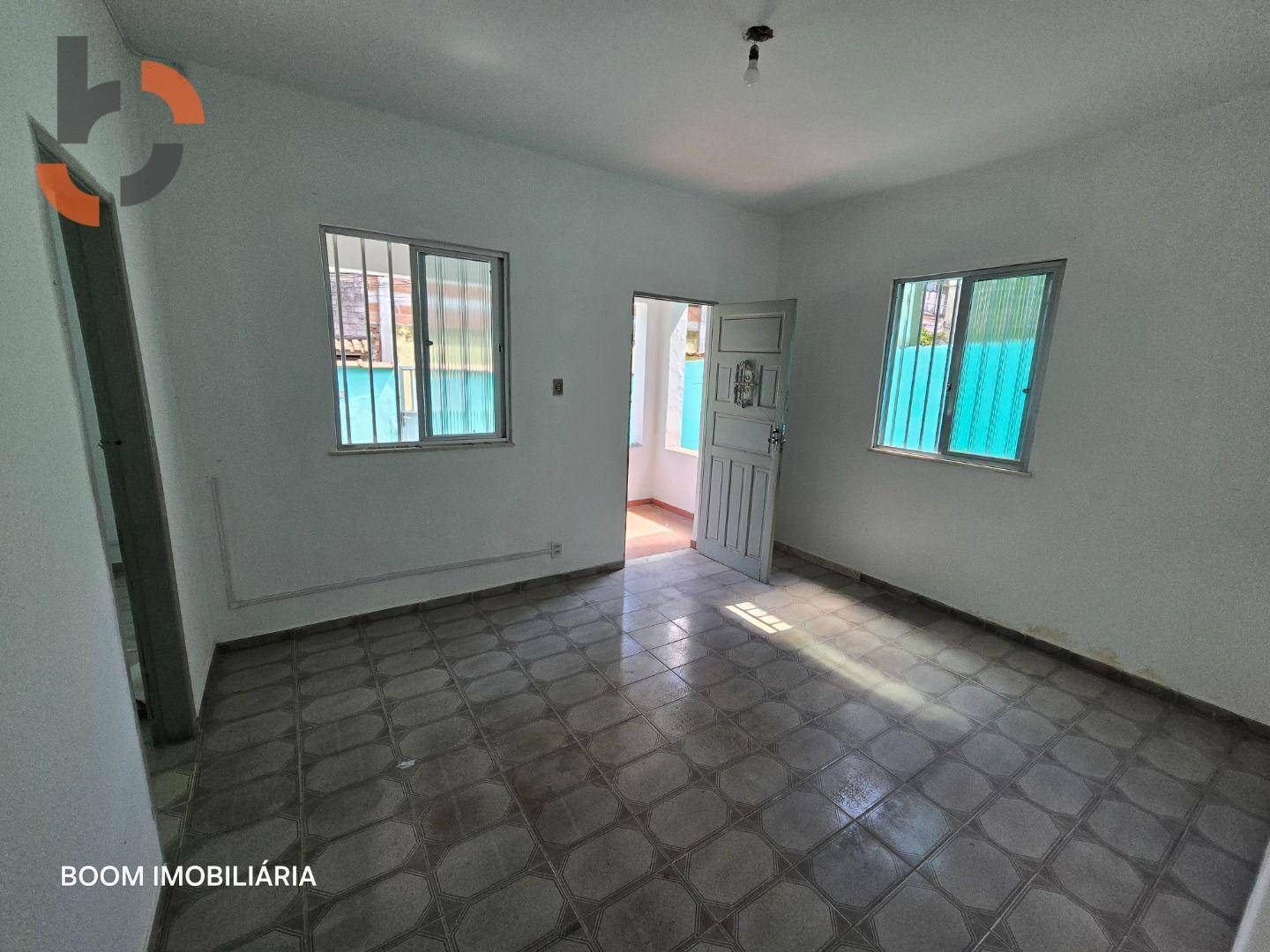 Casa à venda com 2 quartos, 56m² - Foto 12