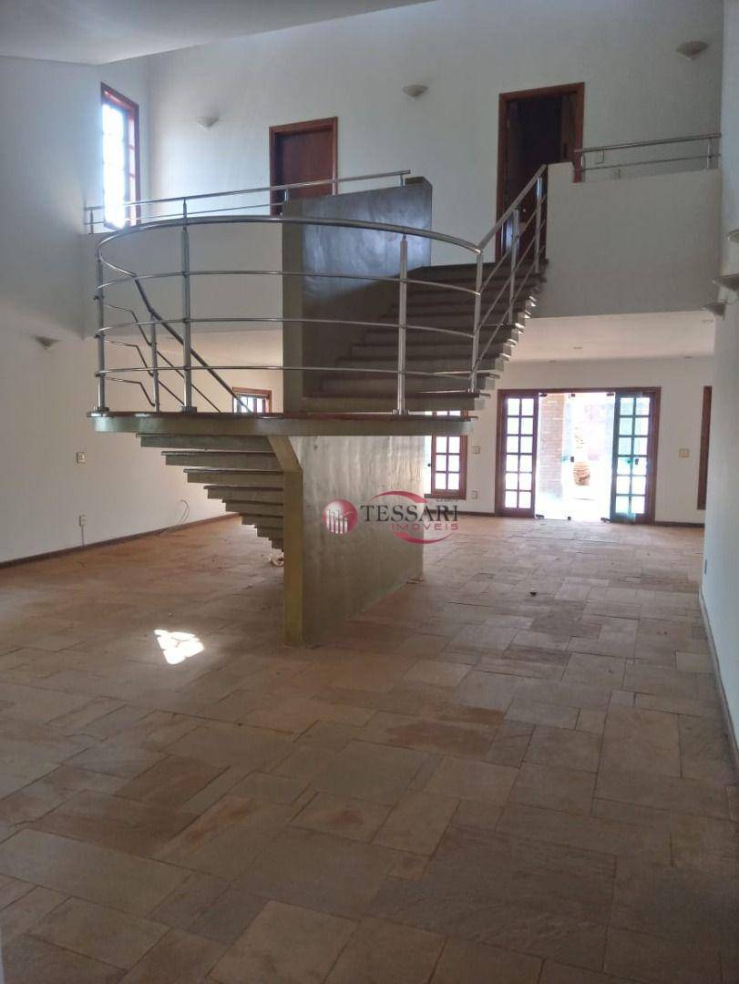 Casa para alugar com 4 quartos, 441m² - Foto 4