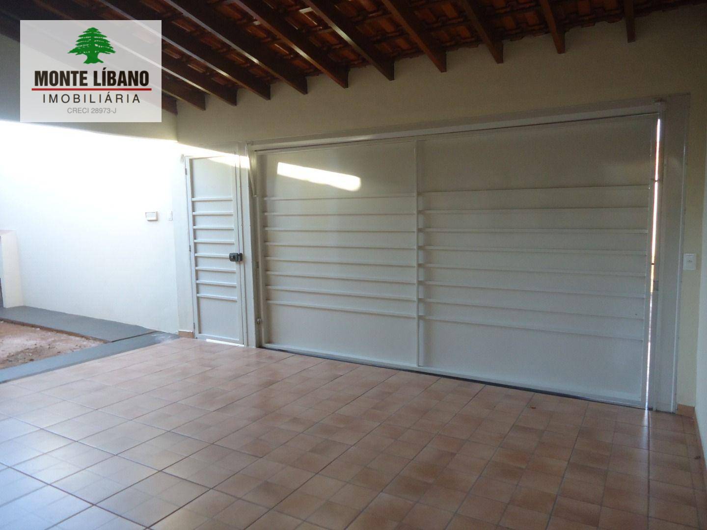 Casa à venda com 3 quartos, 142m² - Foto 2