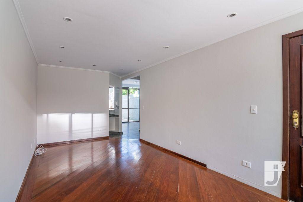 Sobrado para alugar com 3 quartos, 248m² - Foto 4