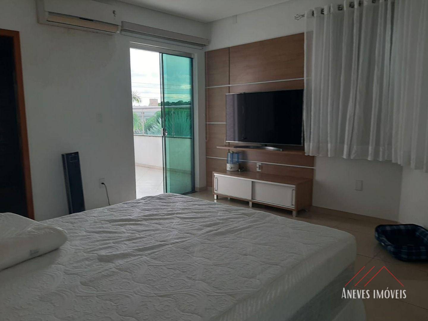 Casa de Condomínio à venda com 4 quartos, 600m² - Foto 13