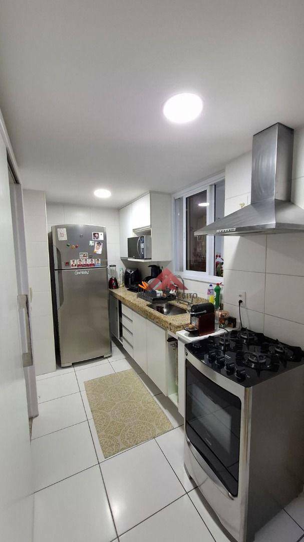 Apartamento à venda com 2 quartos, 78m² - Foto 12