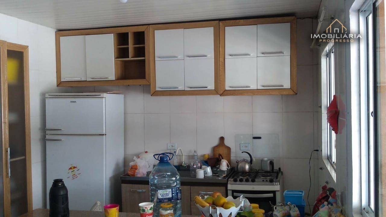 Casa à venda com 2 quartos, 1m² - Foto 5