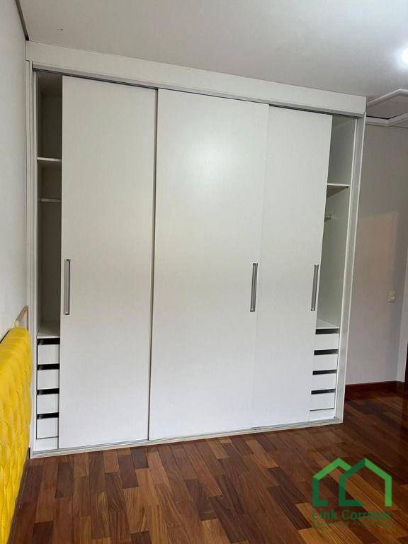 Casa à venda com 3 quartos, 298m² - Foto 18