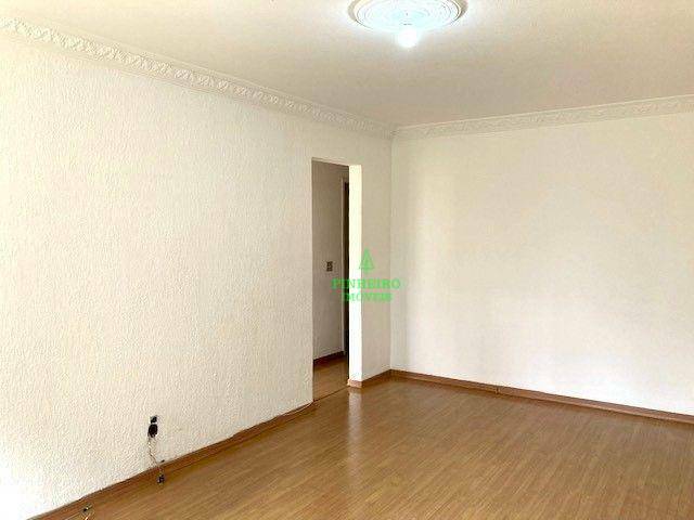 Apartamento à venda com 3 quartos, 110m² - Foto 2