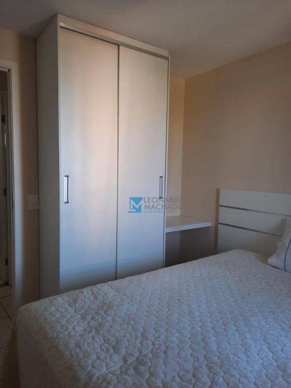 Apartamento à venda com 2 quartos, 65m² - Foto 13