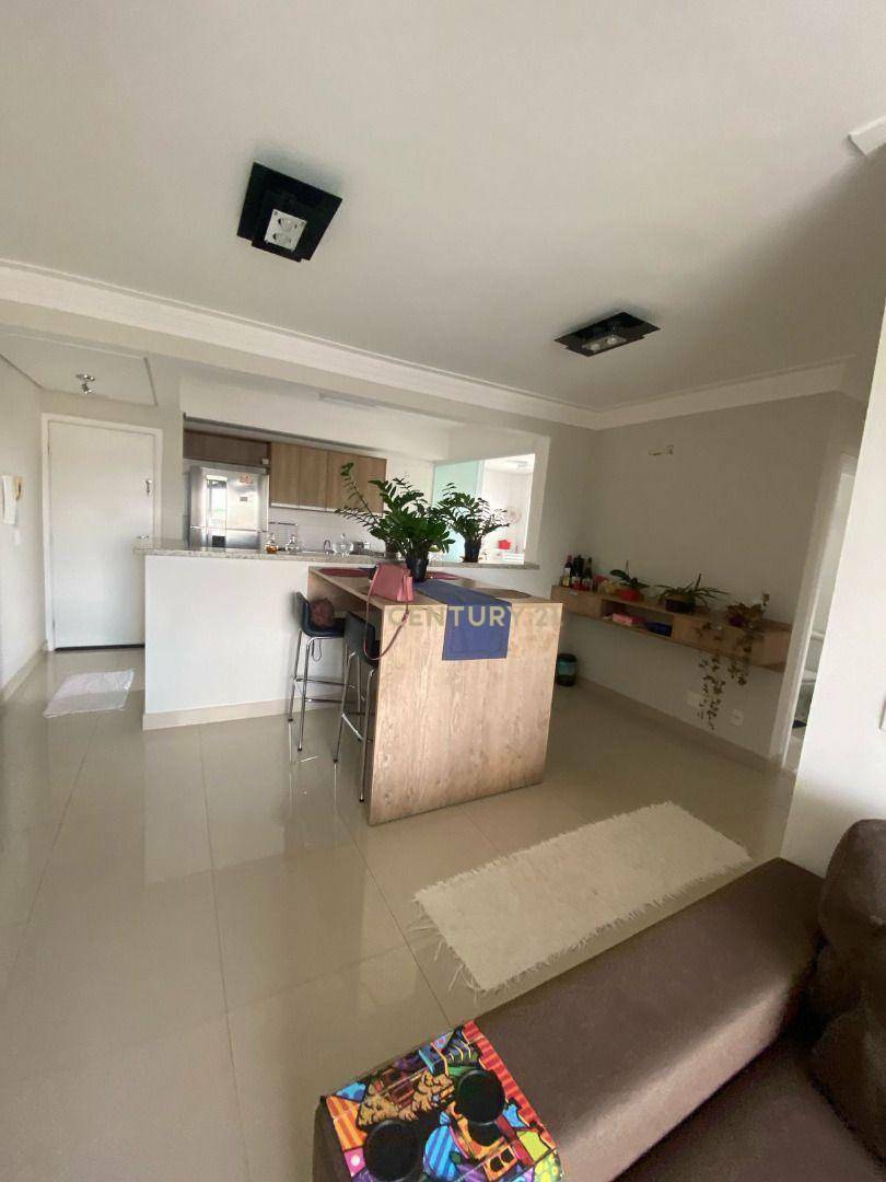 Apartamento à venda com 3 quartos, 86m² - Foto 2
