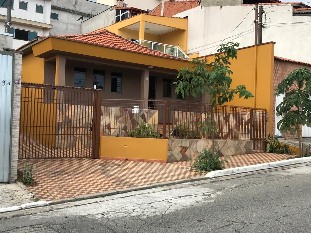 Casa à venda com 3 quartos, 80m² - Foto 1