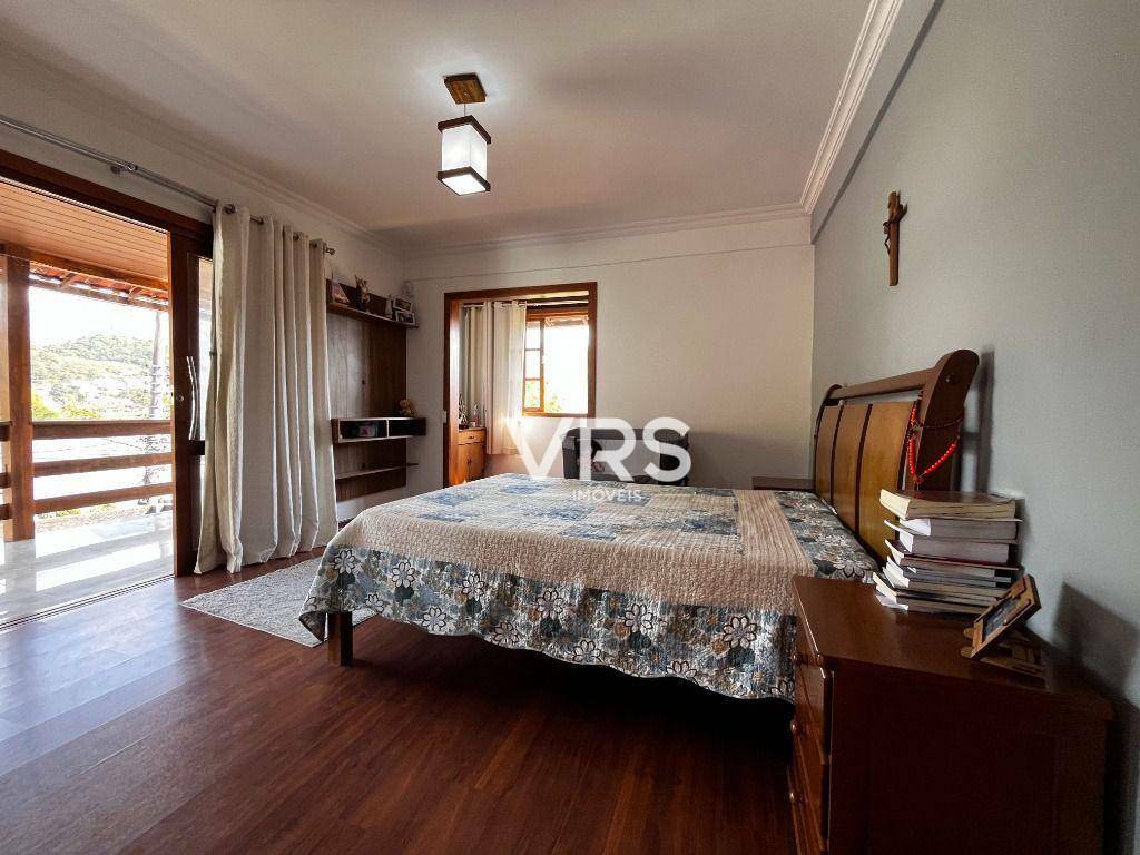 Casa à venda com 3 quartos, 154m² - Foto 17