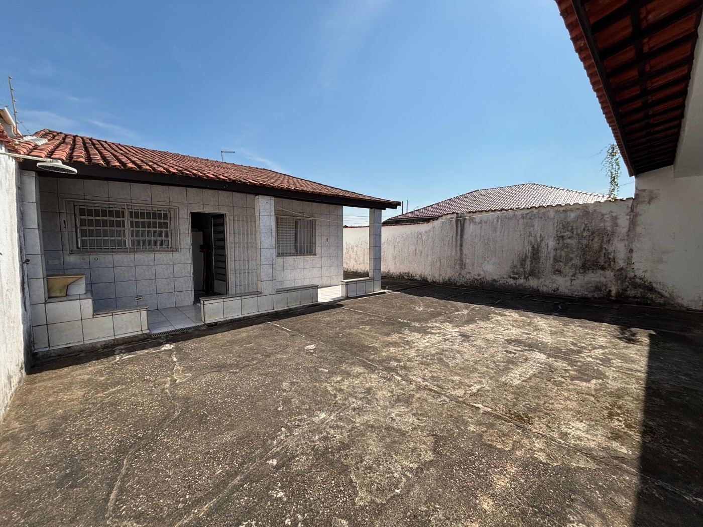 Casa à venda com 2 quartos, 260m² - Foto 4