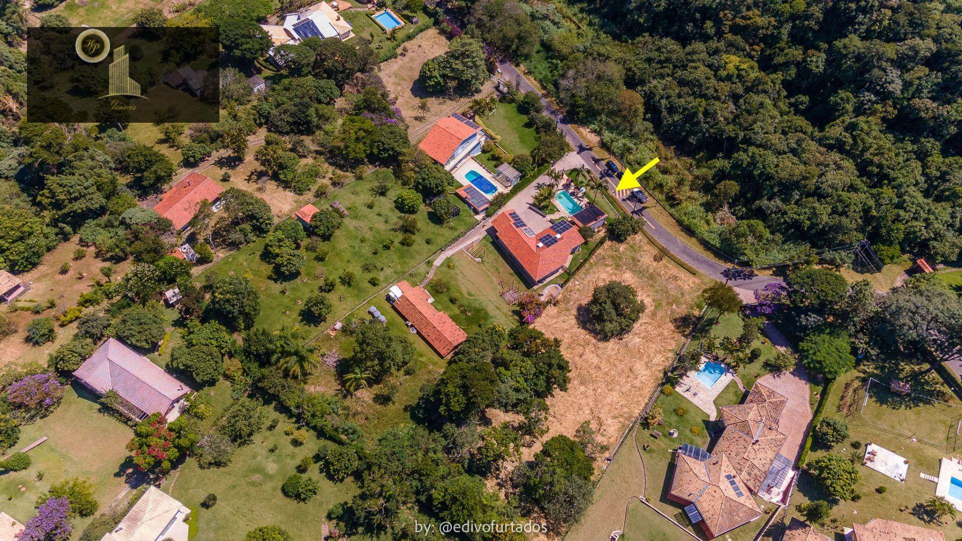 Casa de Condomínio à venda com 4 quartos, 384m² - Foto 4